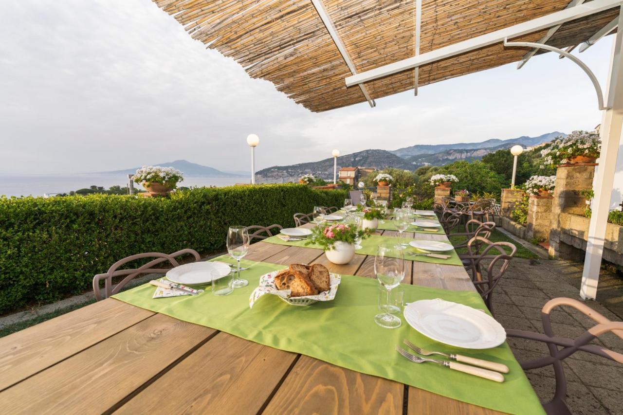 Shanti Home - Restaurant Di Aversano Salvatore Sorrento Eksteriør bilde