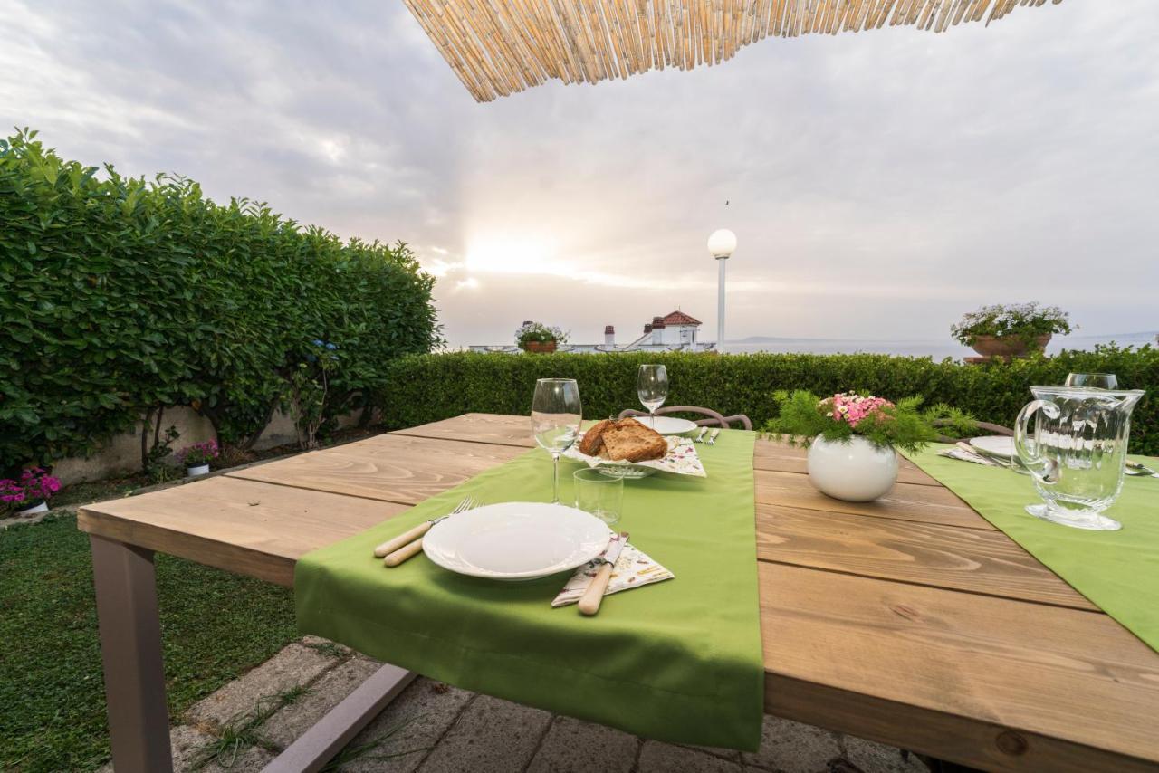 Shanti Home - Restaurant Di Aversano Salvatore Sorrento Eksteriør bilde